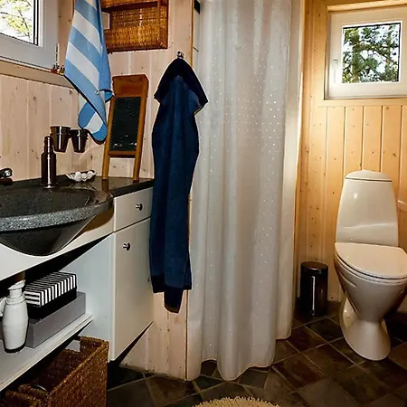 Two-bedroom Holiday In * Hals